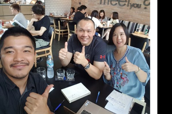 Say "Hi" to our Thai Country Manager, Marc and Principal Consultant, Satanee! Do drop them an Inmail to learn more about the Executive Search Services VHR provide in Thailand!