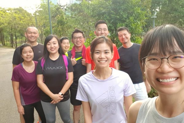 TGIF Team VHR is now all out for a jog! It's time to sweat out all the stress. 😉